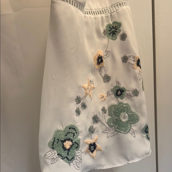 Sami & Jo white Embellished 3/4 Sleeve Blouse - Picture 2 of 3